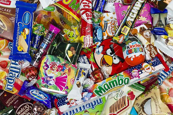 小魚(yú)干大包裝策略顯效，勁仔食品扣非凈利激增超50%